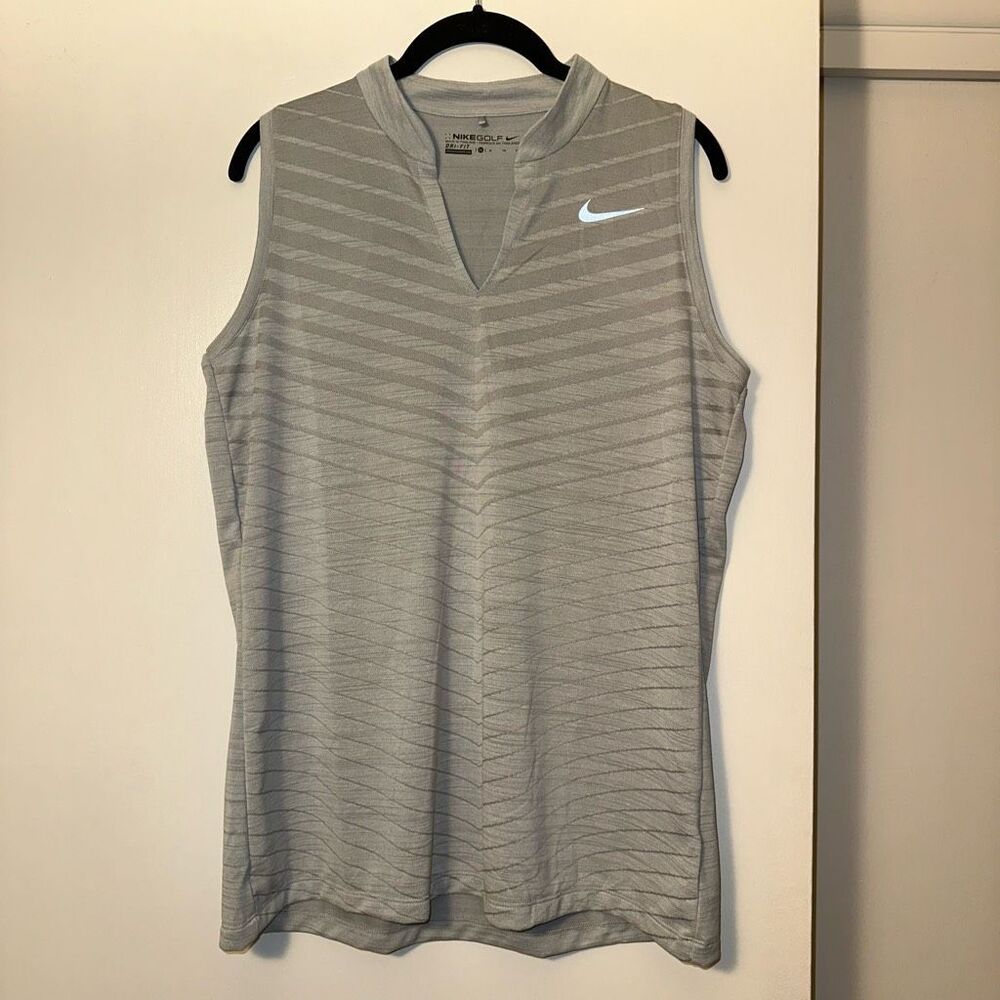 Nike Drifit Women’s Sleeveless Golf Tank Light Gray Size XL EUC